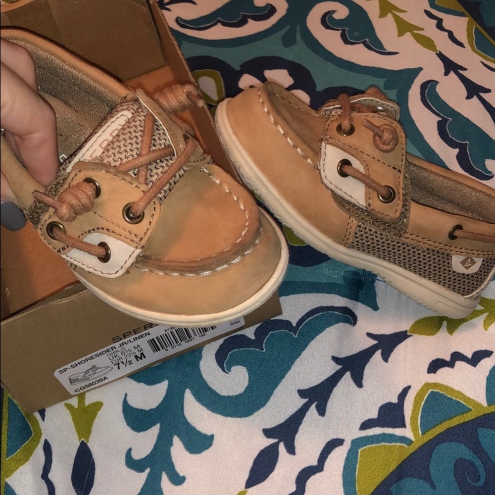 Toddler size 7.5 Sperrys